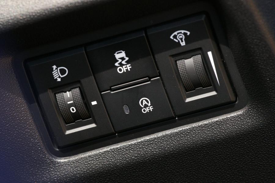  Hyundai i20 BlueDrive 2012 года  (UK) (фото 3 из 30)